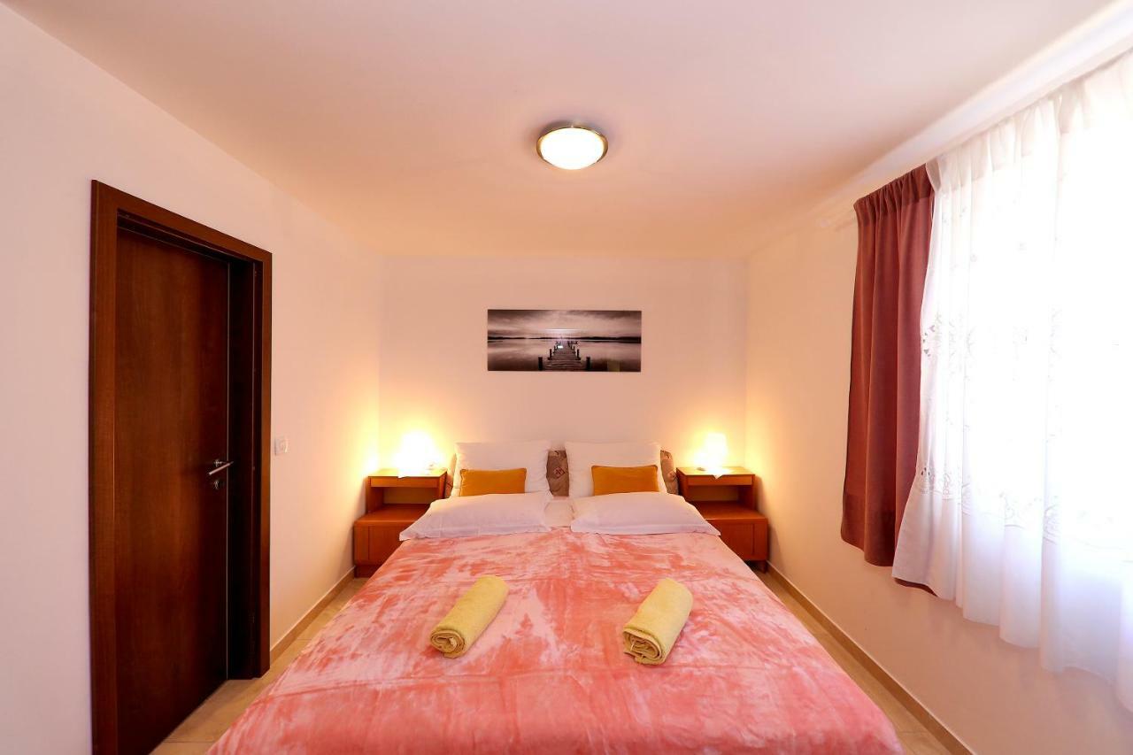 Apartments Anka Rtina Exterior foto